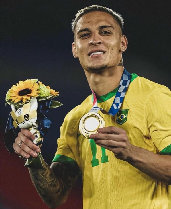 ảnh antony ngầu (14)