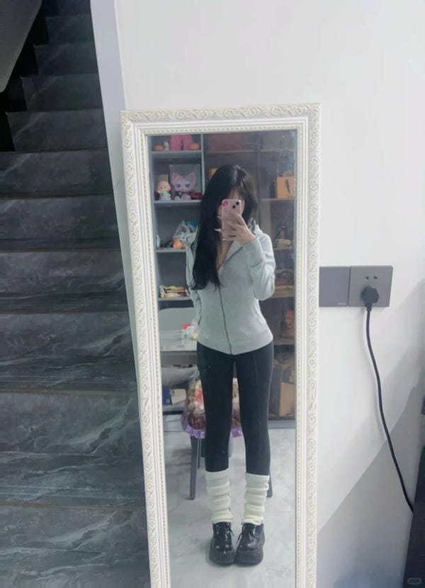 ảnh gái k8 che mặt (1)