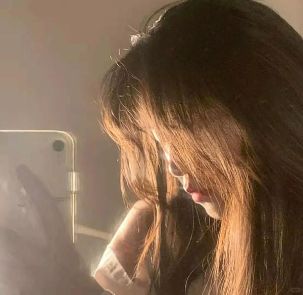 ảnh gái k8 che mặt (19)