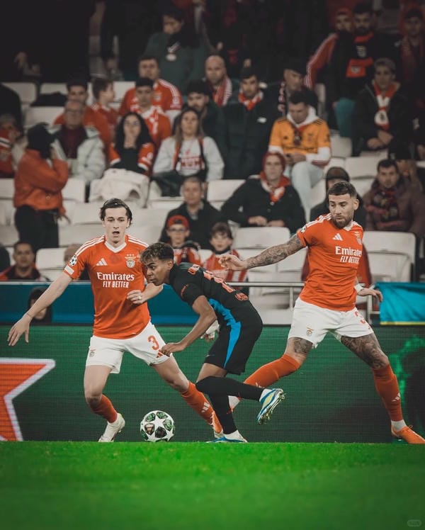 ảnh lamine yamal ngầu (11)