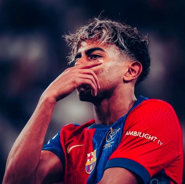 ảnh lamine yamal ngầu (14)