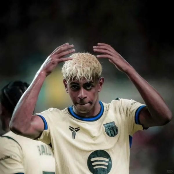 ảnh lamine yamal ngầu (24)