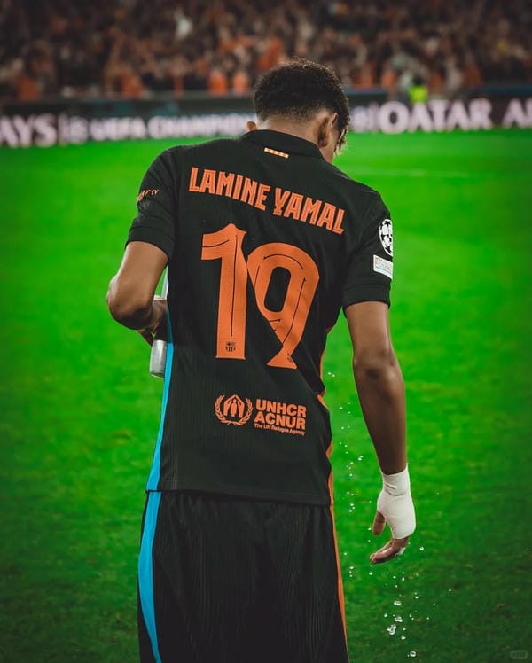 ảnh lamine yamal ngầu (6)