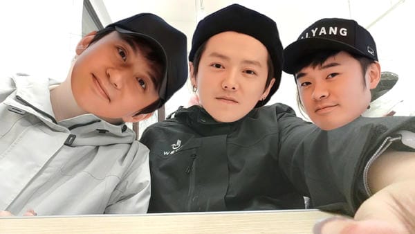 avatar nhóm 3 người vô tri (16)