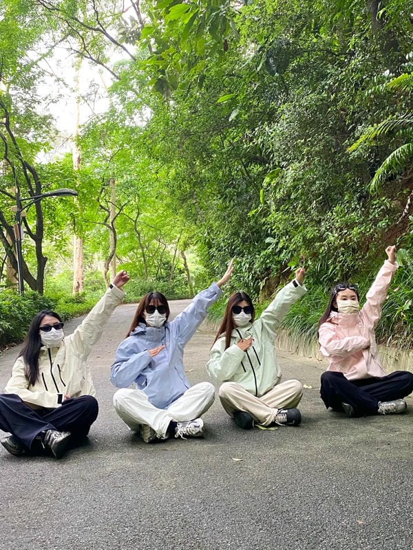 avatar nhóm 4 người vô tri (17)
