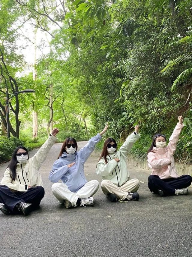 cropped avatar nhom 4 nguoi vo tri 23.jpg