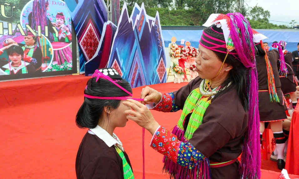 Bảo tồn và nâng tầm giá trị văn hóa bản địa