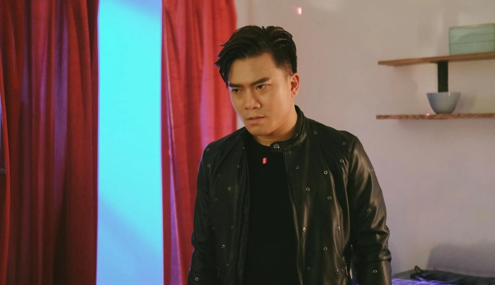 Ca sĩ Khang Việt: Tôi sợ mình dậm chân tại chỗ trong âm nhạc - 1