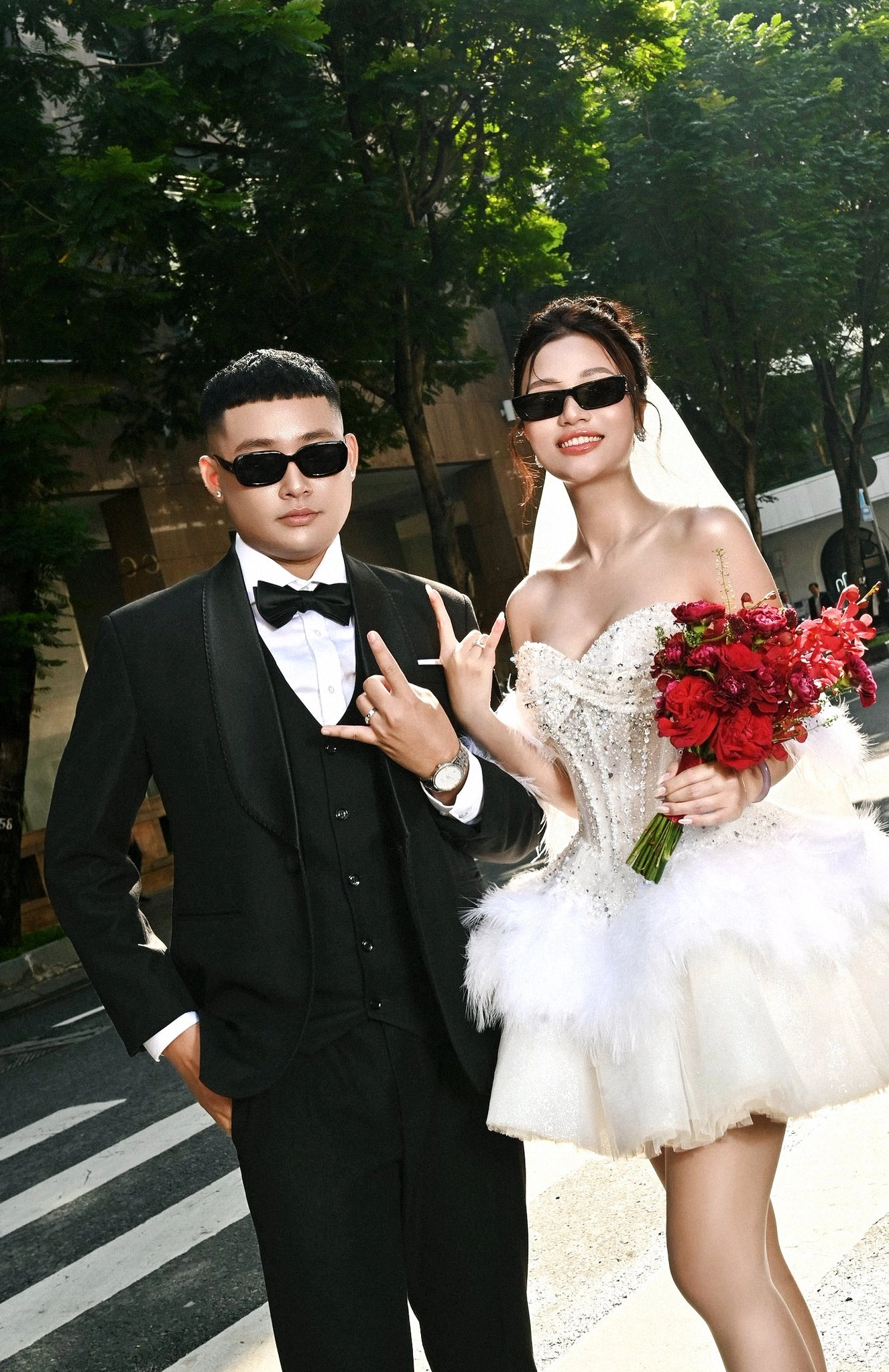 Chế Linh cùng gia đình trong ngày trọng đại của cháu nội.
