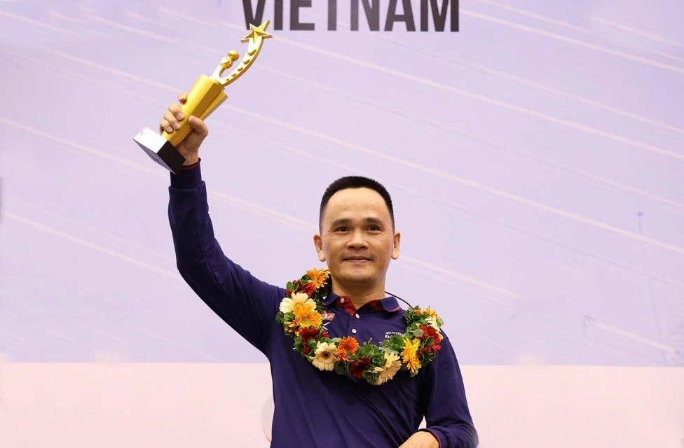 Cơ thủ Trần Đức Minh: Từ làm nghề bán giò chả đến chức vô địch World Cup