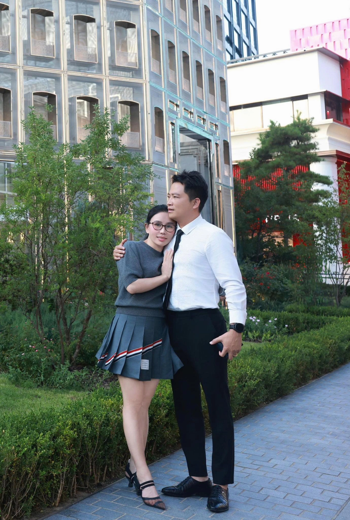 Doanh nhân Hoàng Kim Khánh - chồng kém 10 tuổi của Mailisa là ai?- Ảnh 1.