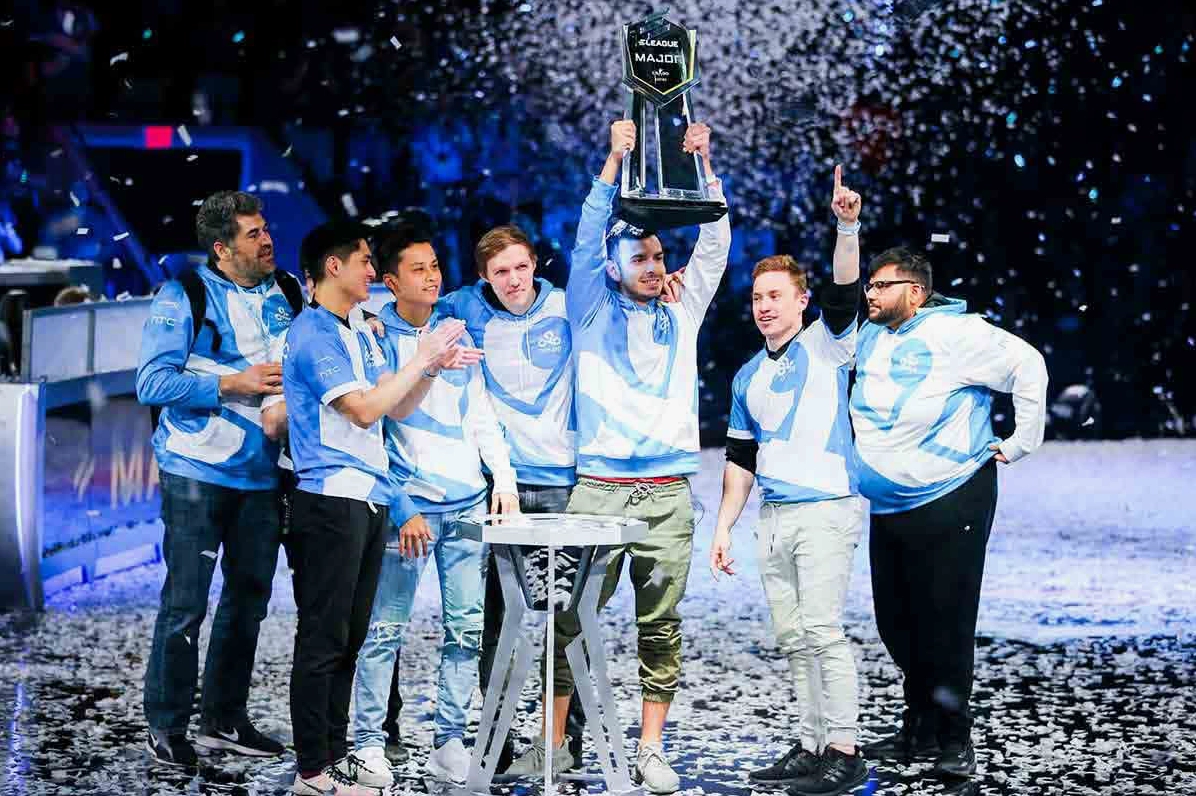 EG chính thức chiêu mộ thành công Stewie2K từ Team Liquid