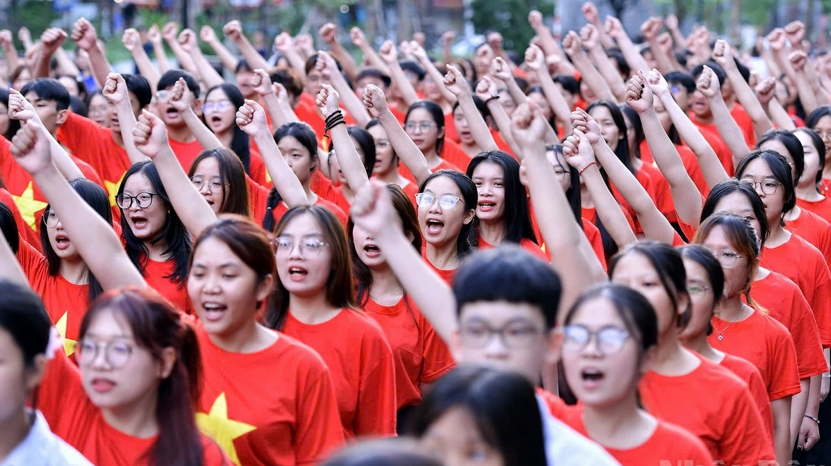 Hình ảnh Thanh niên xung phong, biểu tượng cho sức trẻ và sự cống hiến