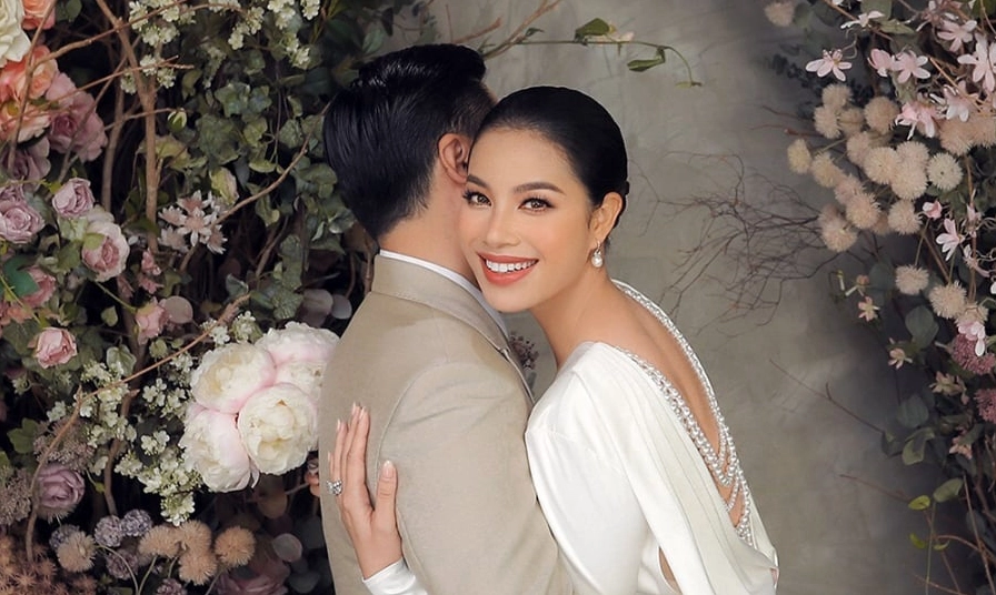 Hoa hậu Phạm Hương trong cuộc sống đời thường tại Mỹ