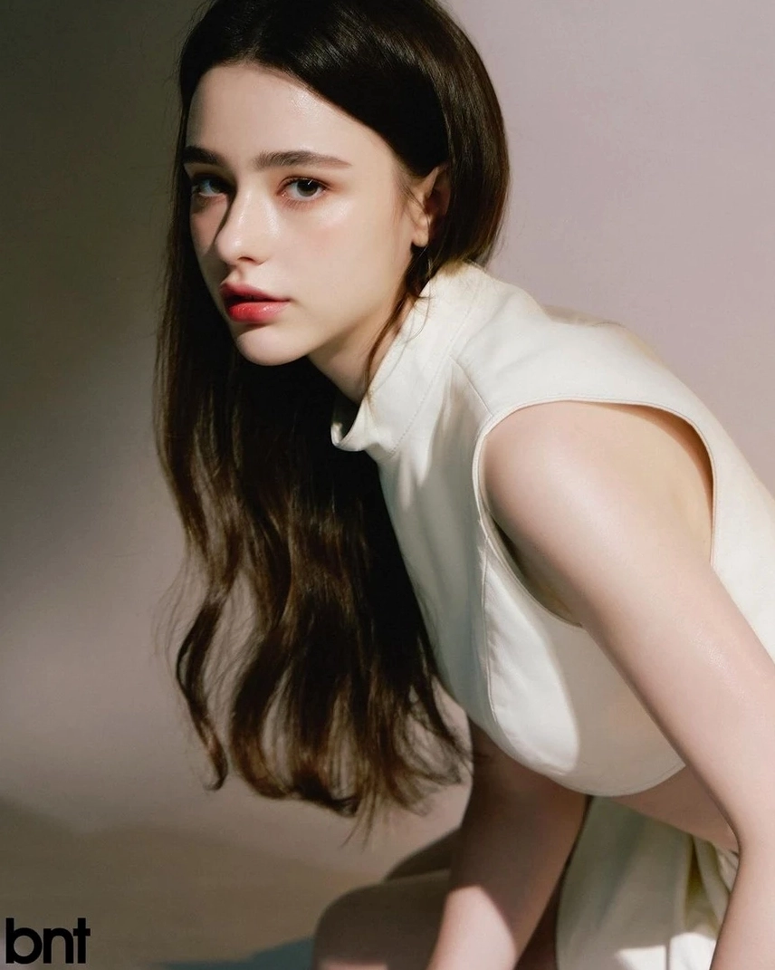 Người mẫu Dasha Taran