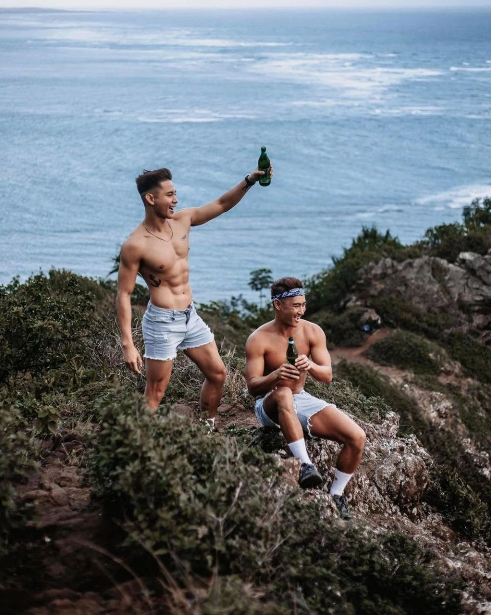 Từ bỏ showbiz để đóng 