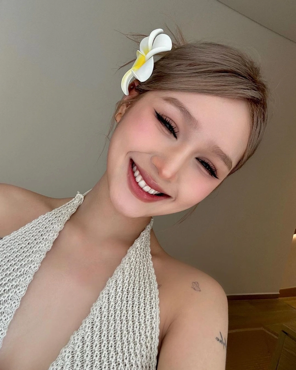 Xoài Non gợi cảm tuổi 22, hôn nhân bên chồng đại gia gây chú ý